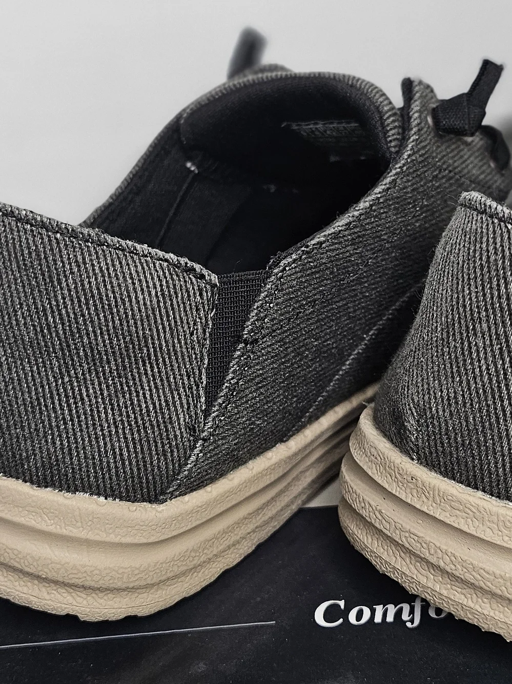 Skechers Men's Melson Air-Cooled Memory Foam Slip-On Shoe Size 9 Black NEW WBOX